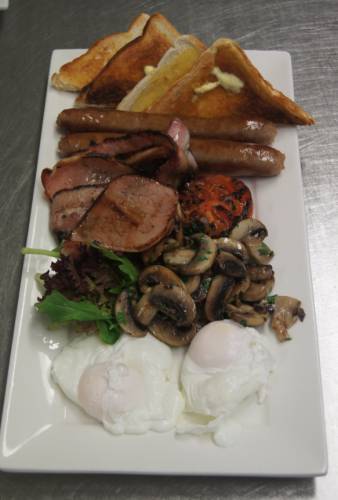 Central Park Cafe - Accommodation 4U 2