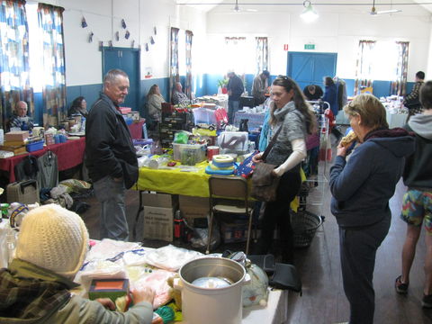 Trash And Treasure At East Kurrajong - Accommodation 4U 2