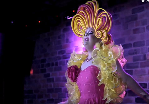 Dragalicious At The Avenue - Accommodation 4U 0