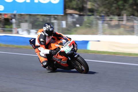 QR Moto Ride Days At Queensland Raceways! - Accommodation 4U 1