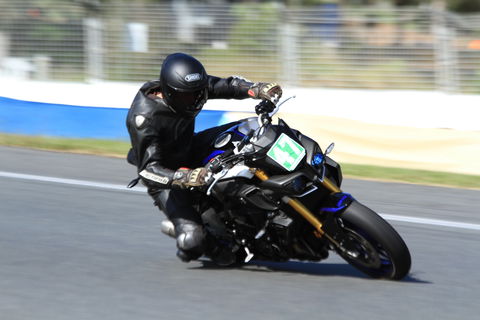 QR Moto Ride Days At Queensland Raceways! - Accommodation 4U 2