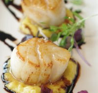 Dedes Restaurant - Accommodation 4U
