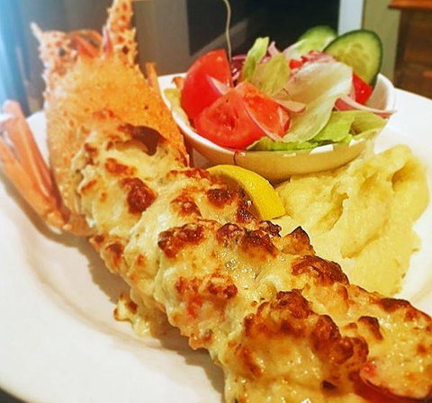 Biviano's At Windsor - Accommodation 4U 10