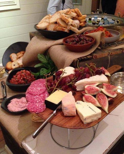 Biviano's At Windsor - Accommodation 4U 15