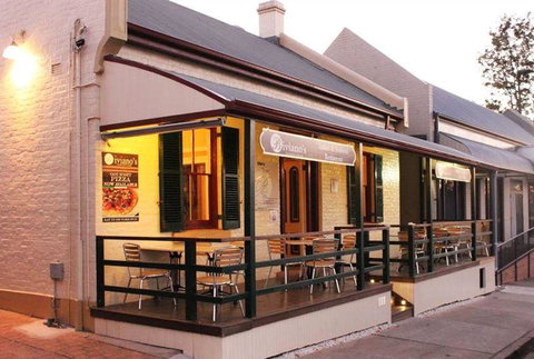 Biviano's At Windsor - Accommodation 4U 19