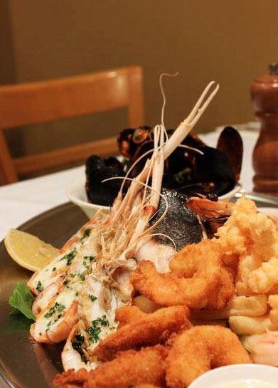 Biviano's At Windsor - Accommodation 4U 26