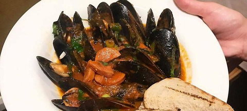 Biviano's At Windsor - Accommodation 4U 3