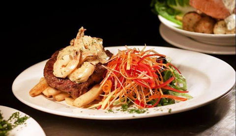 Harley Ironhorse Bar & Grill - Accommodation 4U 13