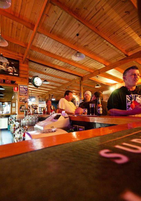 Harley Ironhorse Bar & Grill - Accommodation 4U 14