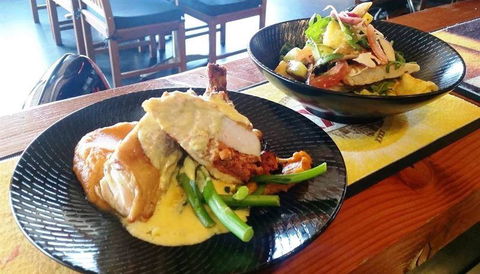 Harley Ironhorse Bar & Grill - Accommodation 4U 7