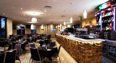 Terranova Bar Restaurant - Accommodation 4U 8