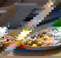 Entice Cafe - Accommodation 4U