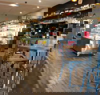 Four Leaves Cafe - Accommodation 4U