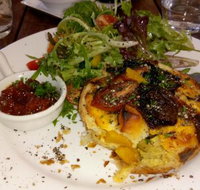 Seasons Restaurant at Cloudehill - Accommodation 4U