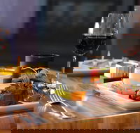 Sherwoods Restaurant - Bar - Beer Garden - Accommodation 4U