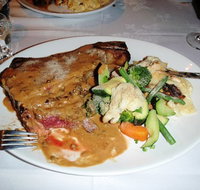 Pentagon Restaurant - Accommodation 4U