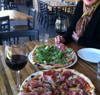 Bastoni Pizzeria - Accommodation 4U
