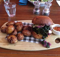 Huski Cafe - Accommodation 4U