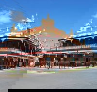 Shamrock Hotel - Accommodation 4U