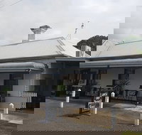 Woolsthorpe National Hotel - Accommodation 4U