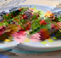 Saveur Restaurant - Accommodation 4U