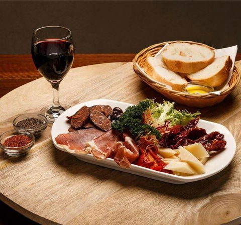 Da Ricardo's - Accommodation 4U 5