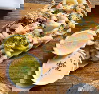 Lombardo's - Accommodation 4U