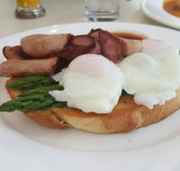Hughzies Lakeside Brasserie - Accommodation 4U