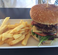 Jules by the Lake Cafe - Accommodation 4U