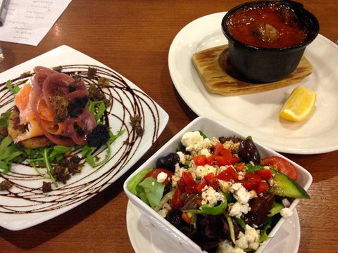 The Atrium - Accommodation 4U 0