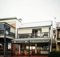 River Port Cafe - Accommodation 4U
