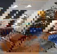 Jayes Gallery and Cafe - Accommodation 4U