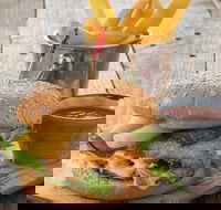 Canberra Southern Cross Tuggeranong - Accommodation 4U