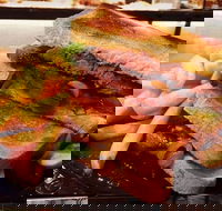 Rhumbas - Docklands - Accommodation 4U