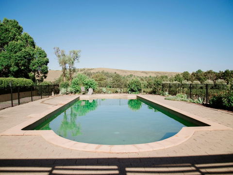Tranquil Vale Vineyard - Accommodation 4U 1