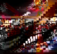 Elephant and Castle Hotel - Accommodation 4U