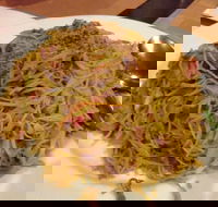 High Tea Inn - Accommodation 4U