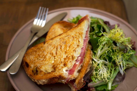 Le Peche Gourmand - Accommodation 4U 2