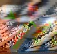 Oscar's Table - Accommodation 4U