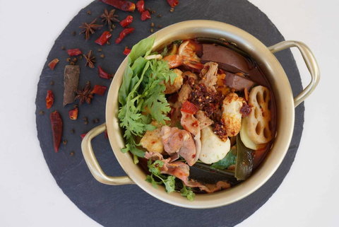  - Accommodation 4U 0