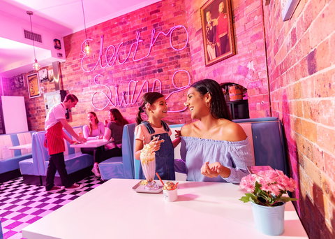 Ungermann Brothers - Accommodation 4U 0