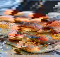 Smoke  Pickles - Accommodation 4U