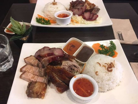 Fee Fi Pho Fum - Accommodation 4U 0