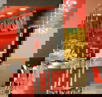 Chilliz - Karawara - Accommodation 4U