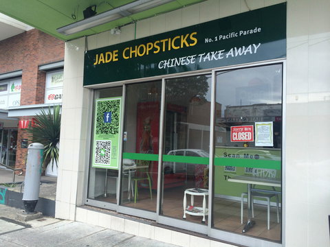 Jade Chopsticks - Accommodation 4U 0