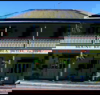 Mount Kembla Village Hotel - Accommodation 4U