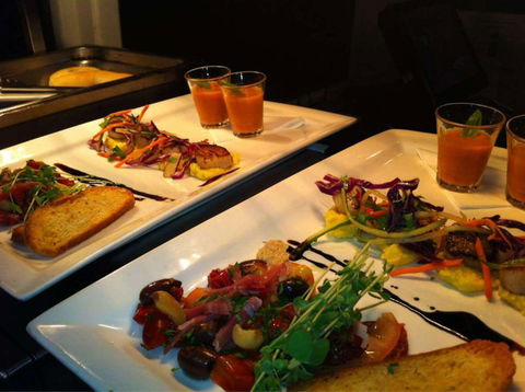 Denison Star - Accommodation 4U 0