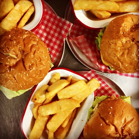 JB & Sons - Dee Why - Accommodation 4U 0