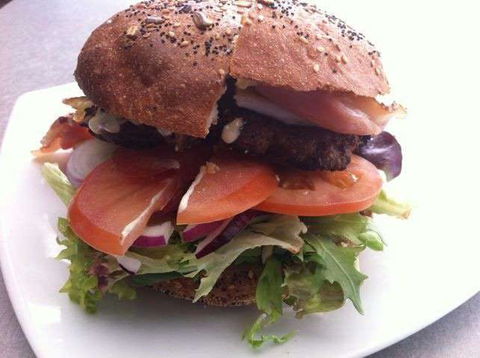 M&M Burger Bar And Take Away - Accommodation 4U 0