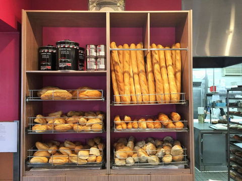 Pierre's Patisserie & Cafe - Accommodation 4U 0